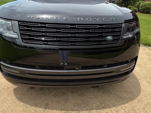 Used 2025 Land Rover Range Rover Long Wheelbase SE AWD/4WD image 6