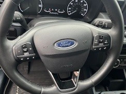 Used 2023 Ford Maverick XLT w/ XLT Luxury Package image 4