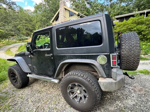 Used 2011 Jeep Wrangler Sahara w/ Mopar Chrome Edition Group AWD/4WD image 8