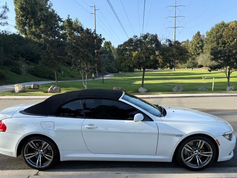 Used 2009 BMW 650i Convertible RWD image 6