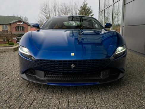 Used 2023 Ferrari Roma image 6