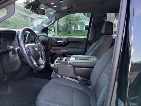 Used 2019 Chevrolet Silverado 1500 LT w/ All-Star Edition image 9