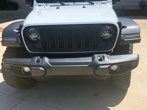 Used 2024 Jeep Wrangler Unlimited Sport AWD/4WD image 4