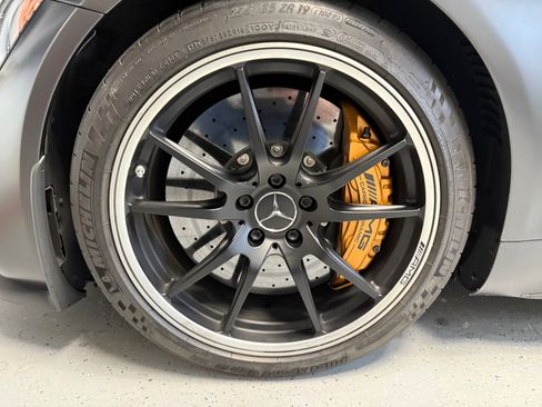 Used 2020 Mercedes-Benz AMG GT R image 10