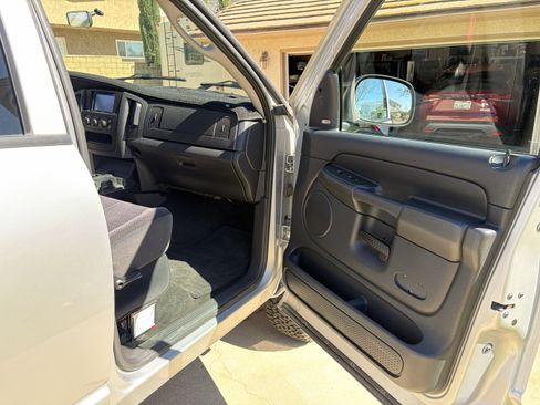 Used 2003 Dodge Ram 1500 Truck SLT image 14