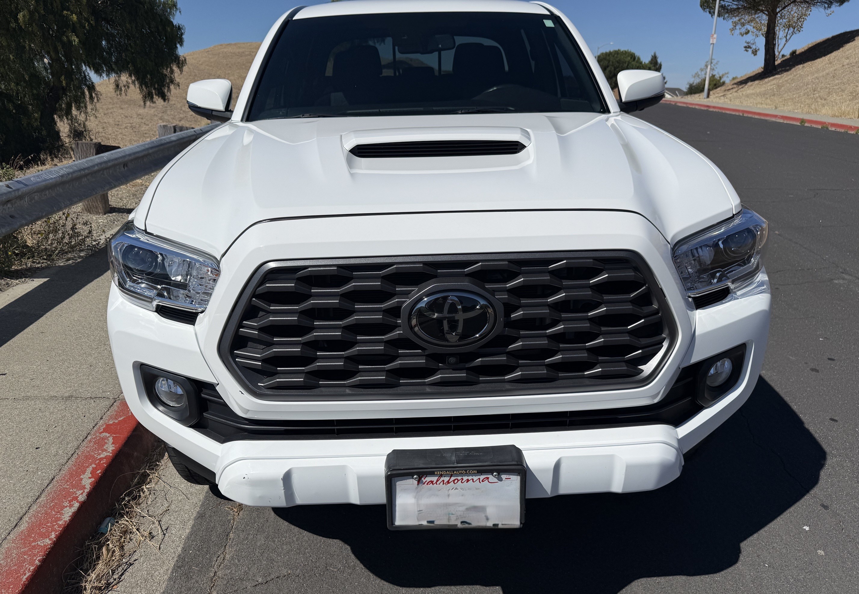 Used 2023 Toyota Tacoma TRD Sport w/ Advanced Technology Package AWD/4WD image 2