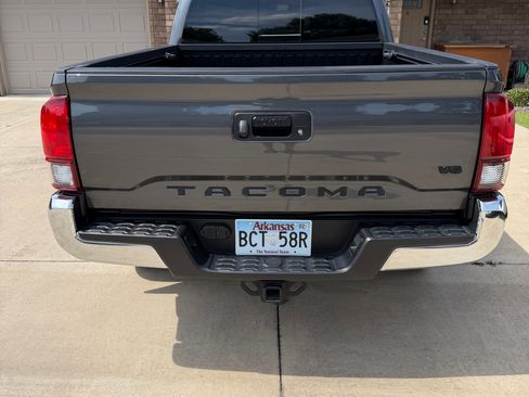 Used 2023 Toyota Tacoma SR5 RWD image 12