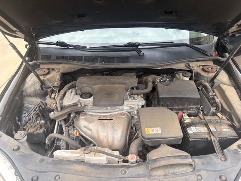 Used 2017 Toyota Camry SE FWD image 23
