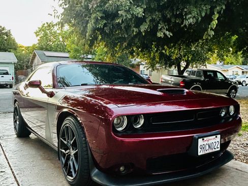 Used 2020 Dodge Challenger GT w/ Driver Convenience Group image 15