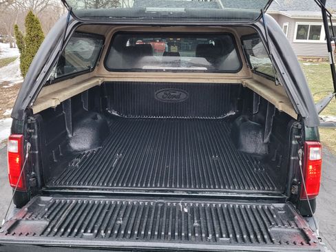 Used 2016 Ford F250 XLT w/ XLT Interior Package image 14