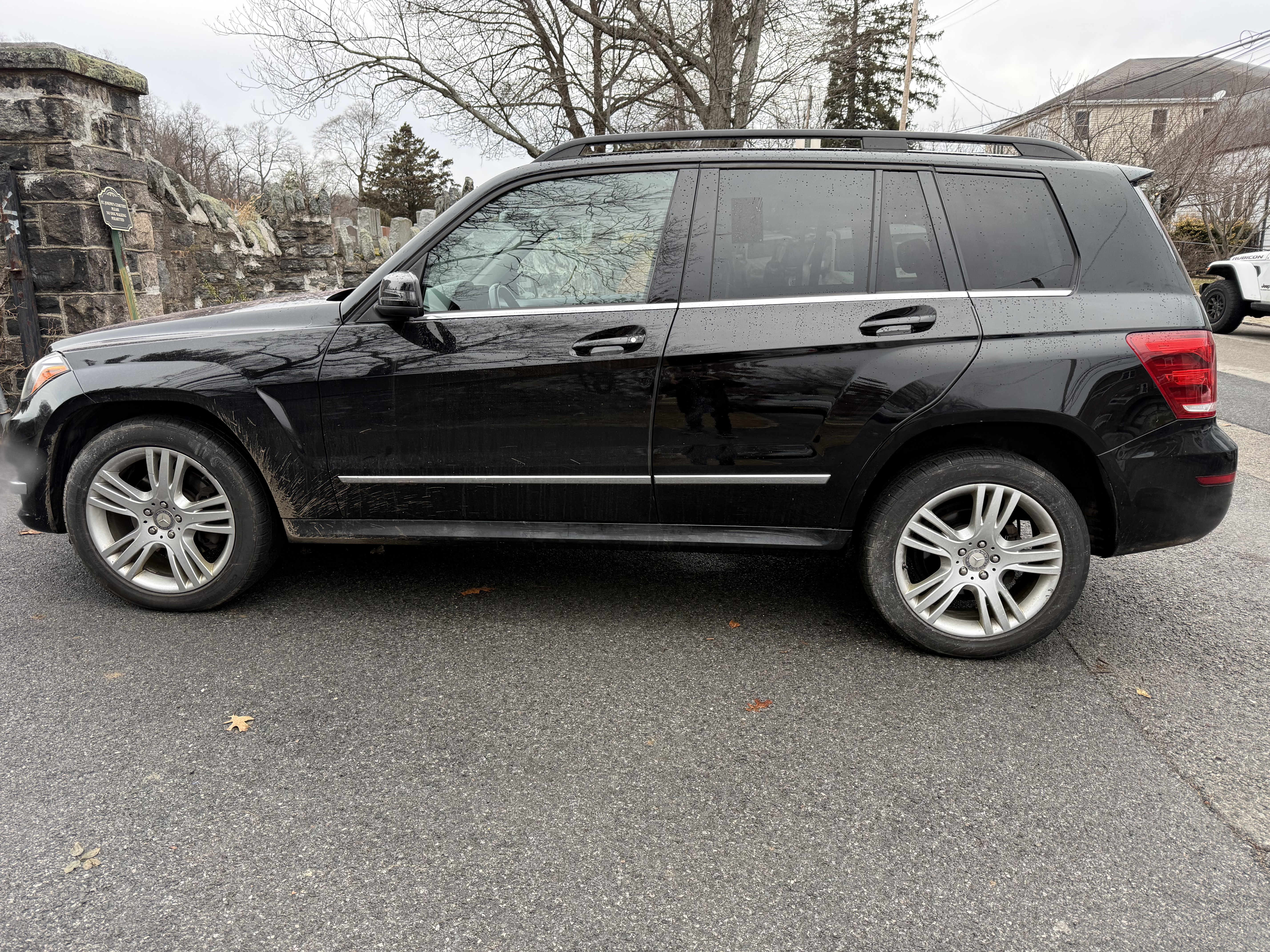 Used 2013 Mercedes-Benz GLK 350 4MATIC image 5
