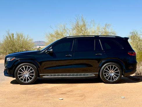 Used 2024 Mercedes-Benz GLS 580 4MATIC image 13