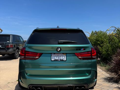 Used 2018 BMW X5 M image 9