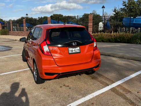 Used 2018 Honda Fit Sport image 10