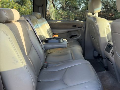 Used 2003 Chevrolet Silverado 2500 LT w/ Skid Plate Package AWD/4WD image 13