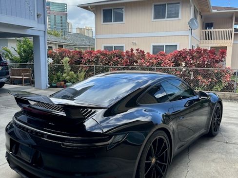 Used 2024 Porsche 911 Carrera image 6