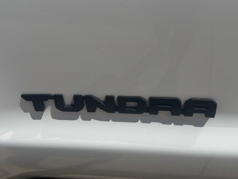 Used 2019 Toyota Tundra SR5 w/ SR5 Upgrade Package image 24