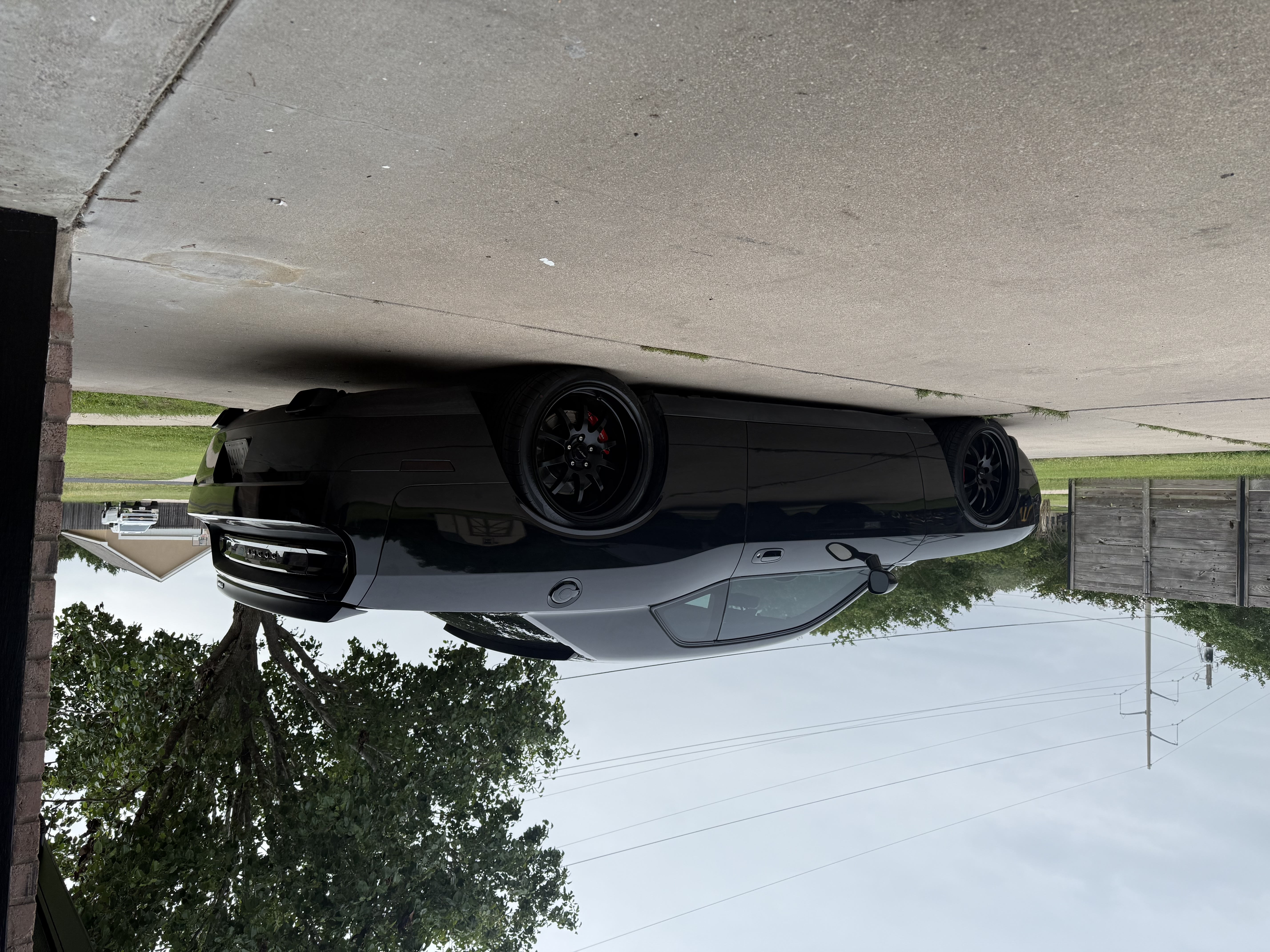 Used 2009 Dodge Challenger SRT8 w/ SRT Option Group II RWD image 2