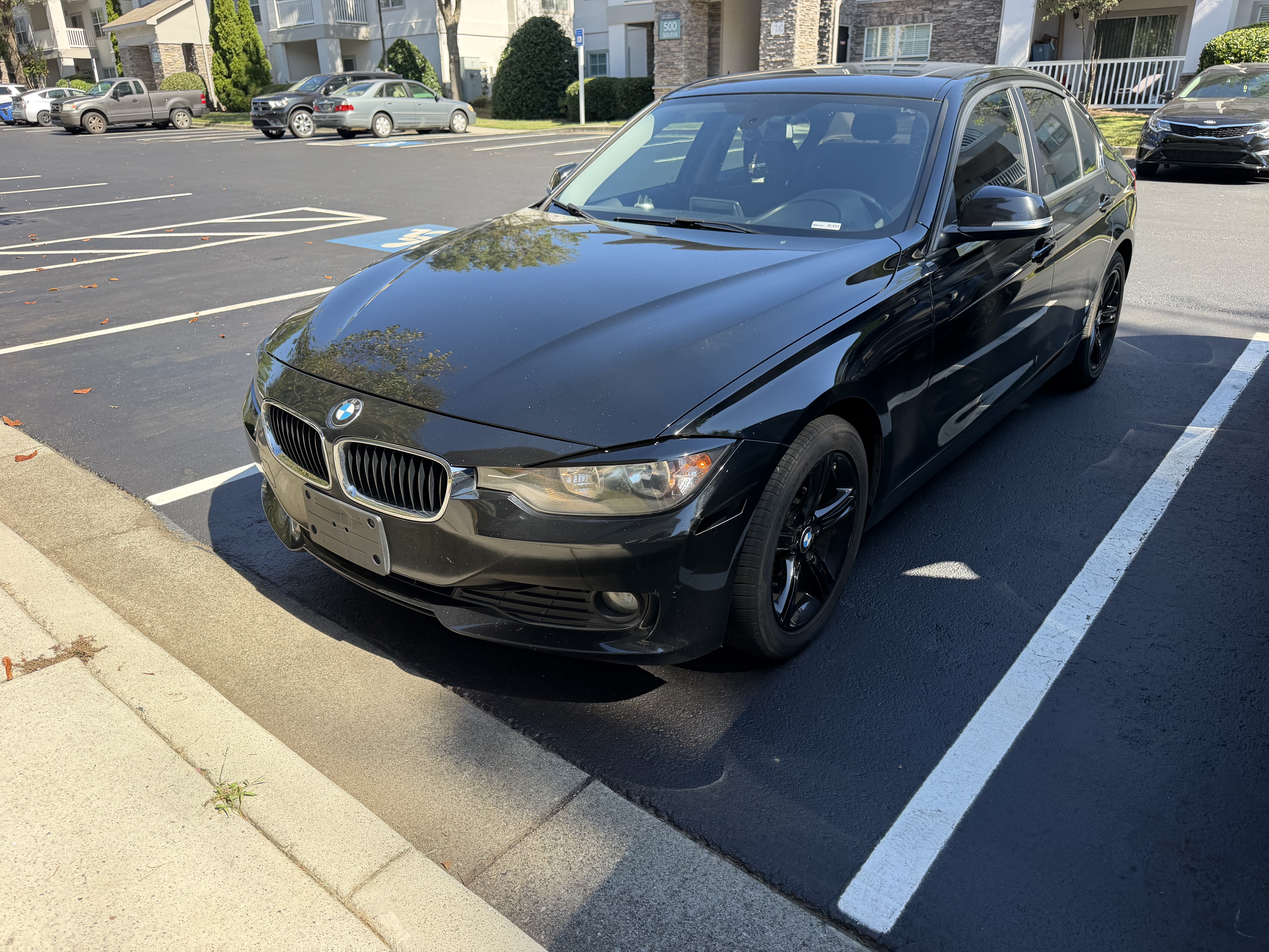 Used 2014 BMW 320i Sedan RWD image 4