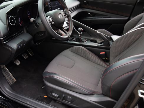 Used 2022 Hyundai Elantra N Line image 16