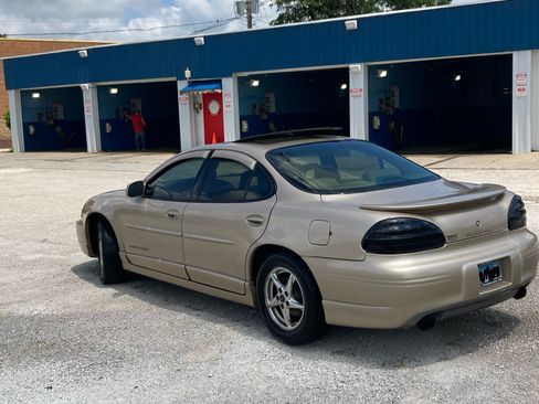 Used 2002 Pontiac Grand Prix GT w/ Opt Pkg 3 FWD image 5