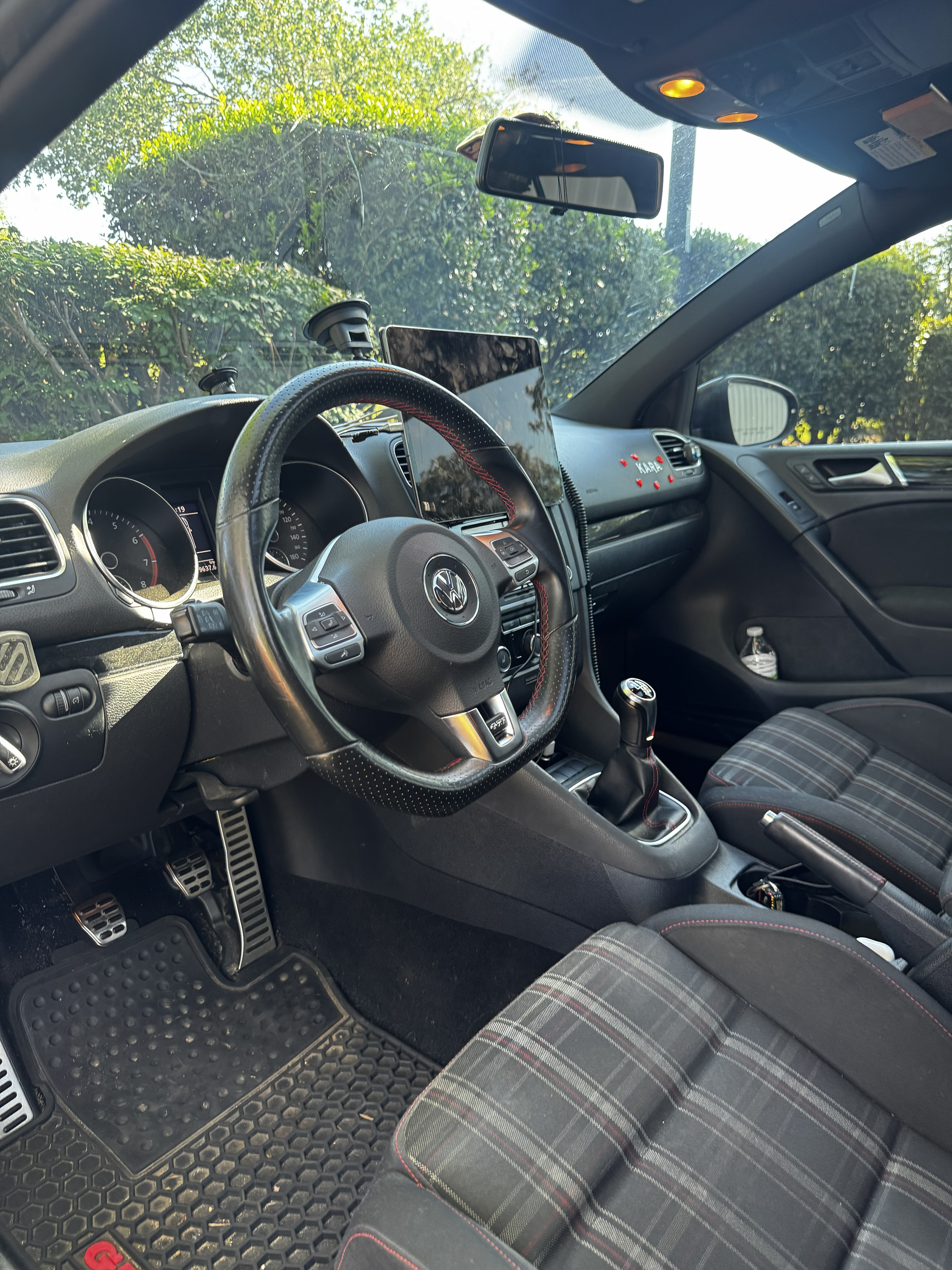 Used 2012 Volkswagen GTI 4-Door FWD image 11