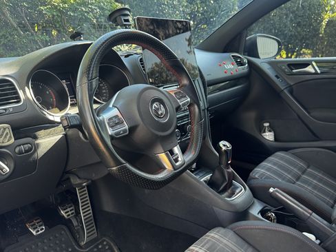 Used 2012 Volkswagen GTI 4-Door FWD image 11