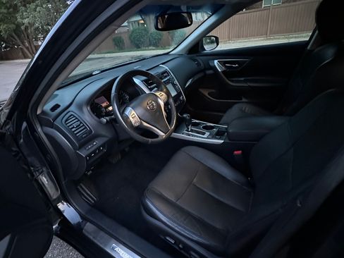 Used 2015 Nissan Altima 2.5 SL w/ Technology Package FWD image 8