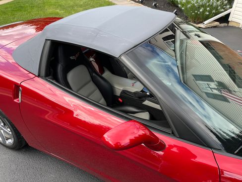 Used 2010 Chevrolet Corvette Convertible w/ Preferred Equipment Group RWD image 6