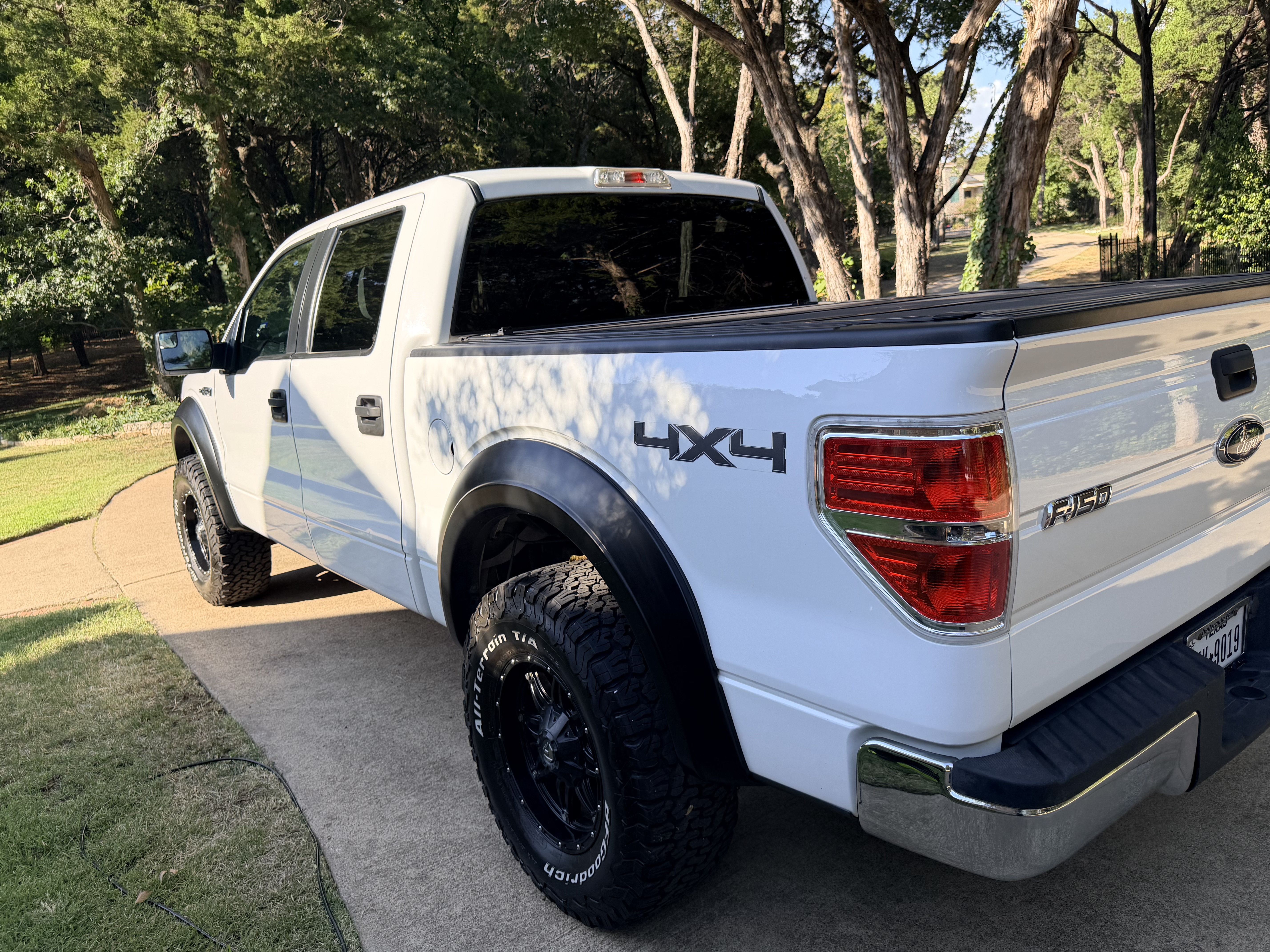 Used 2013 Ford F150 XLT AWD/4WD image 9