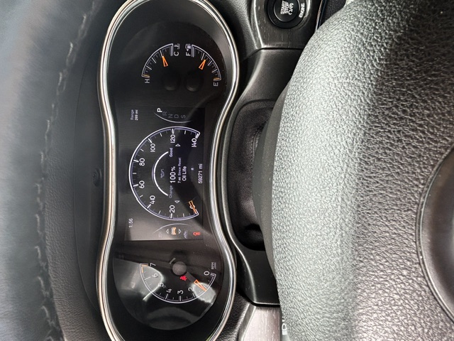 Used 2015 Jeep Grand Cherokee Limited AWD/4WD image 6