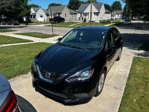 Used 2016 Nissan Sentra SV w/ Driver's Assist Package FWD image 4