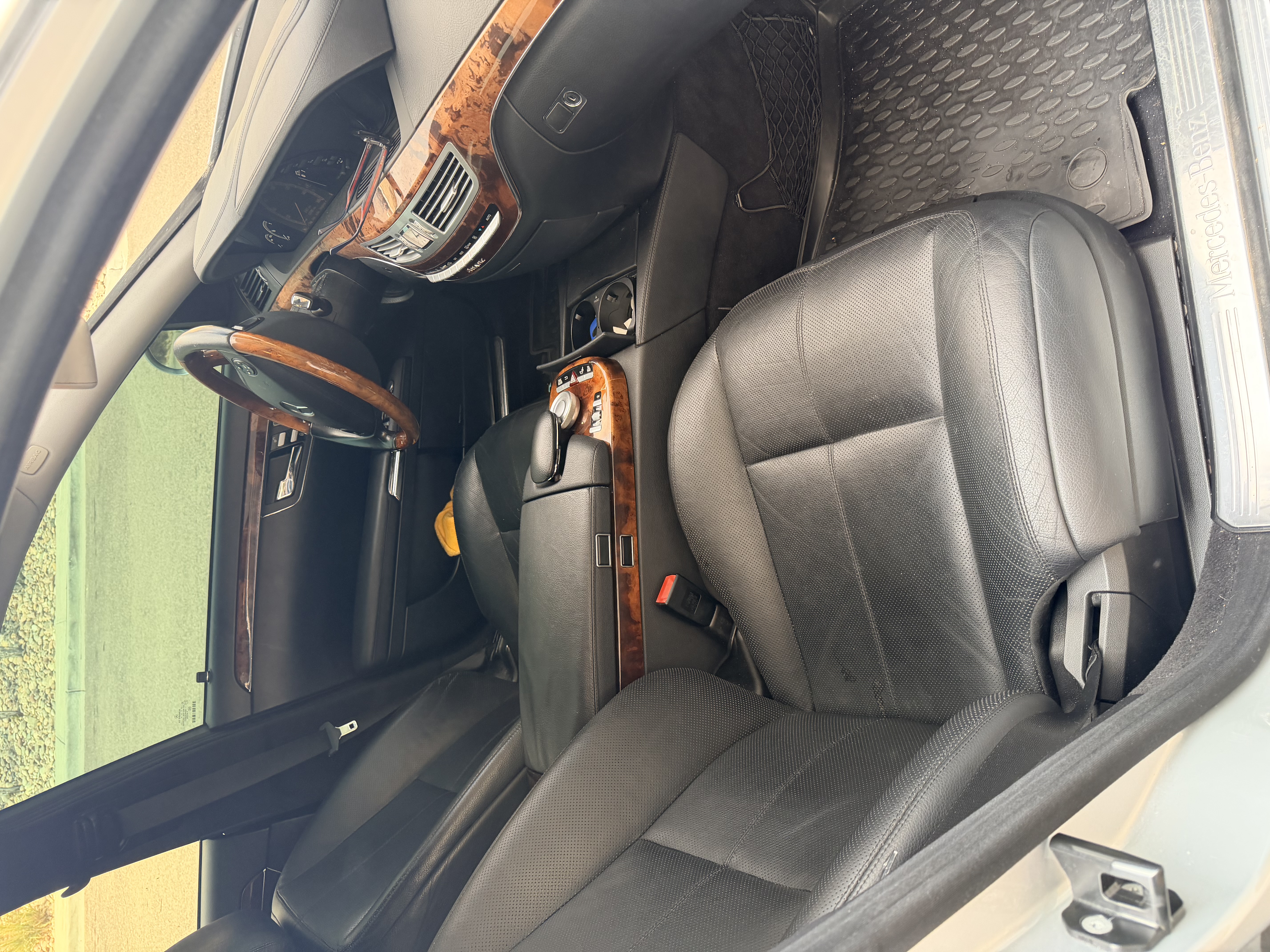 Used 2008 Mercedes-Benz S 550 4MATIC image 4