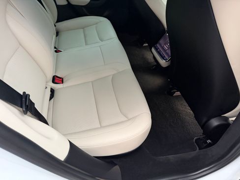 Used 2023 Tesla Model S image 12