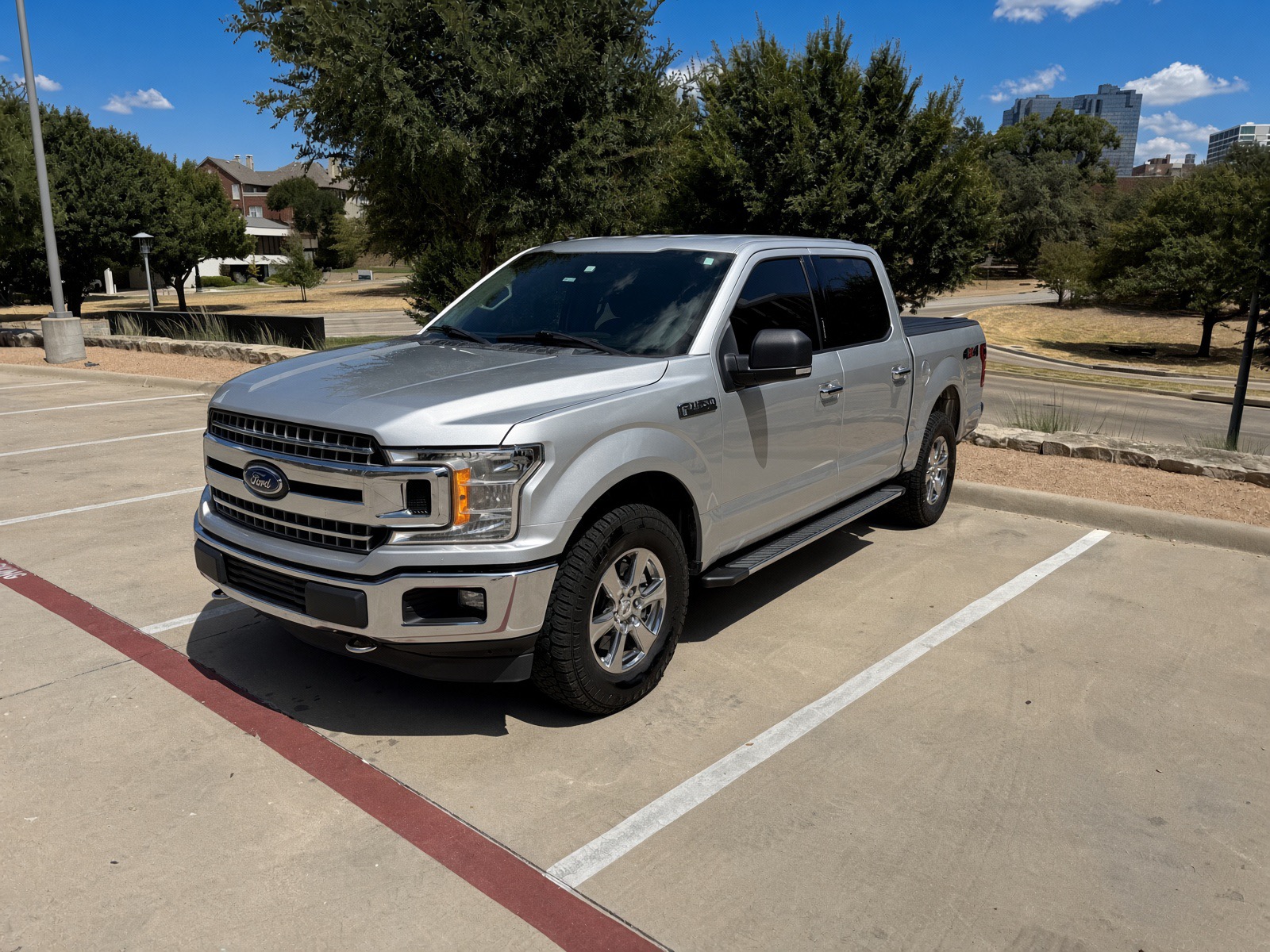 Used 2018 Ford F150 XLT w/ Equipment Group 302A Luxury AWD/4WD image 8