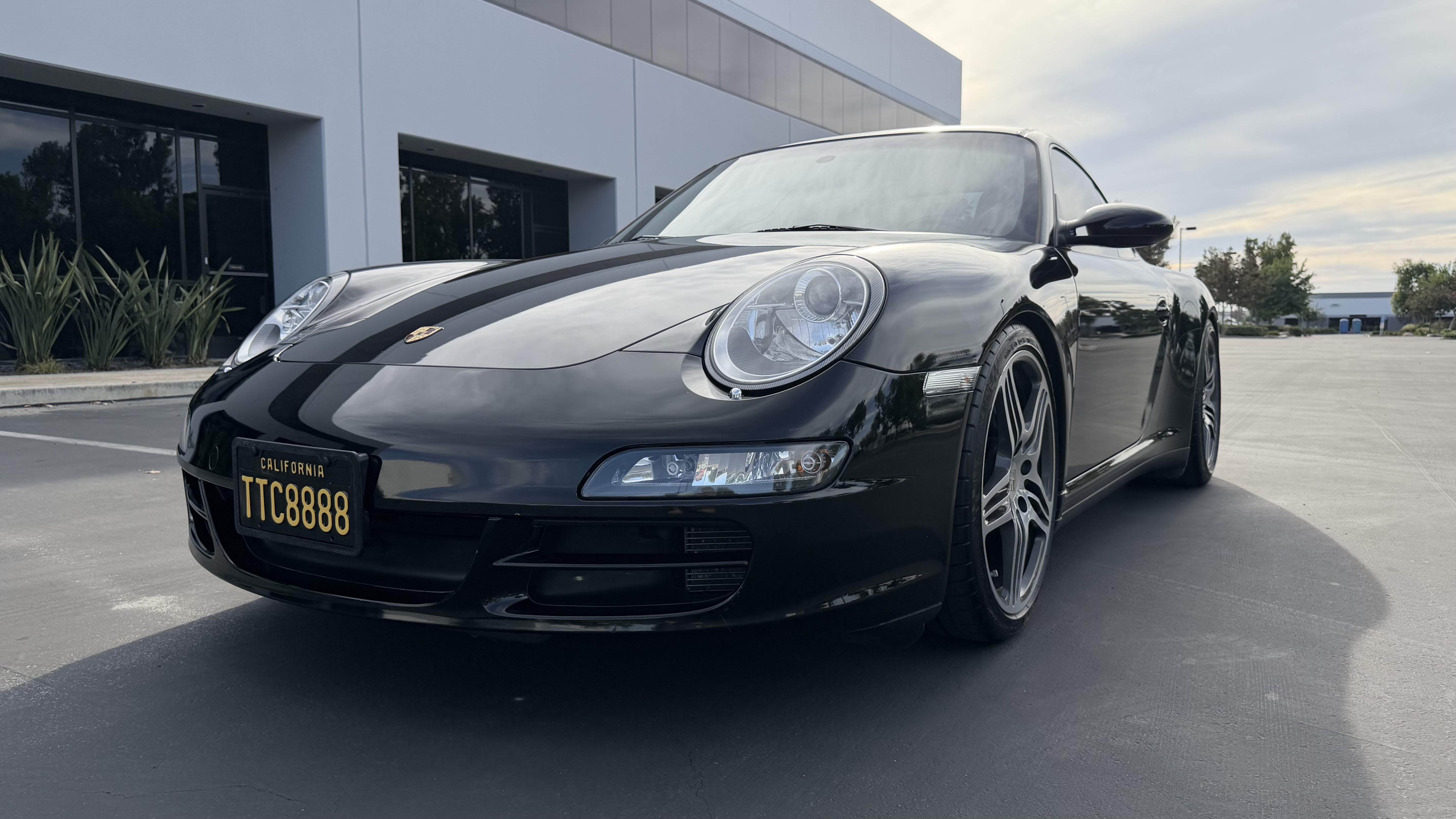 Used 2008 Porsche 911 Carrera 4 AWD/4WD image 8