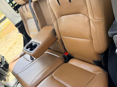 Used 2022 Jeep Wrangler Unlimited Rubicon 4xe w/ Cold Weather Group image 11