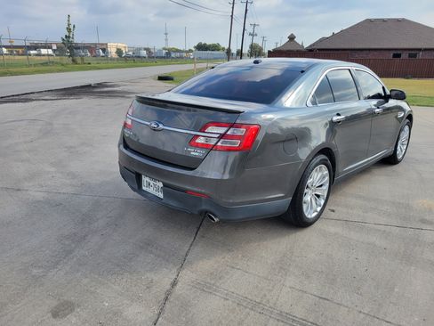 Used 2015 Ford Taurus Limited w/ Equipment Group 301A image 2
