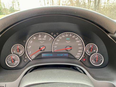 Used 2009 Chevrolet Corvette Convertible w/ Preferred Equipment Group image 13