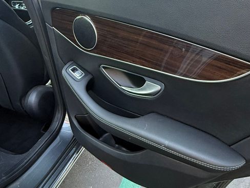 Used 2017 Mercedes-Benz C 300 C 300 4MATIC Sedan 4D image 26