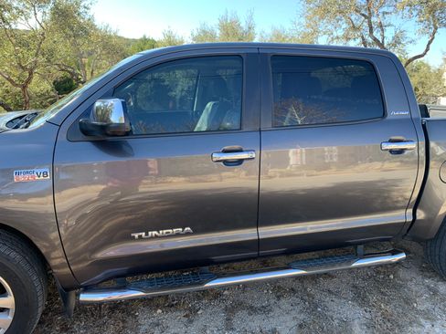 Used 2013 Toyota Tundra Platinum image 11