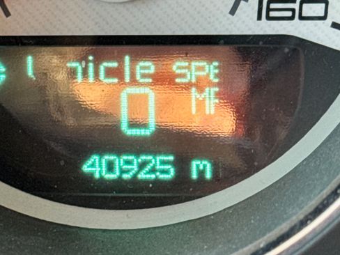 Used 2013 Dodge Challenger R/T image 17