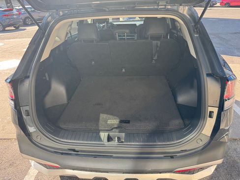 Used 2023 Kia Sportage EX image 11