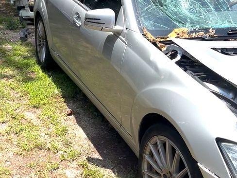 Used 2010 Mercedes-Benz S 550 image 7