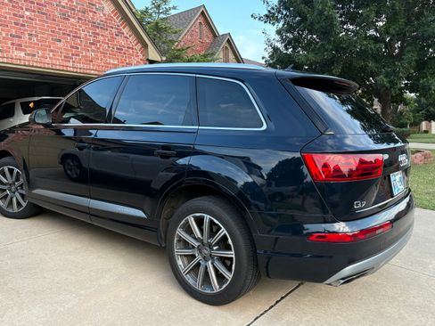 Used 2018 Audi Q7 3.0T Premium AWD/4WD image 5