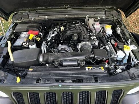 Used 2021 Jeep Wrangler Unlimited Rubicon w/ Cold Weather Group image 9