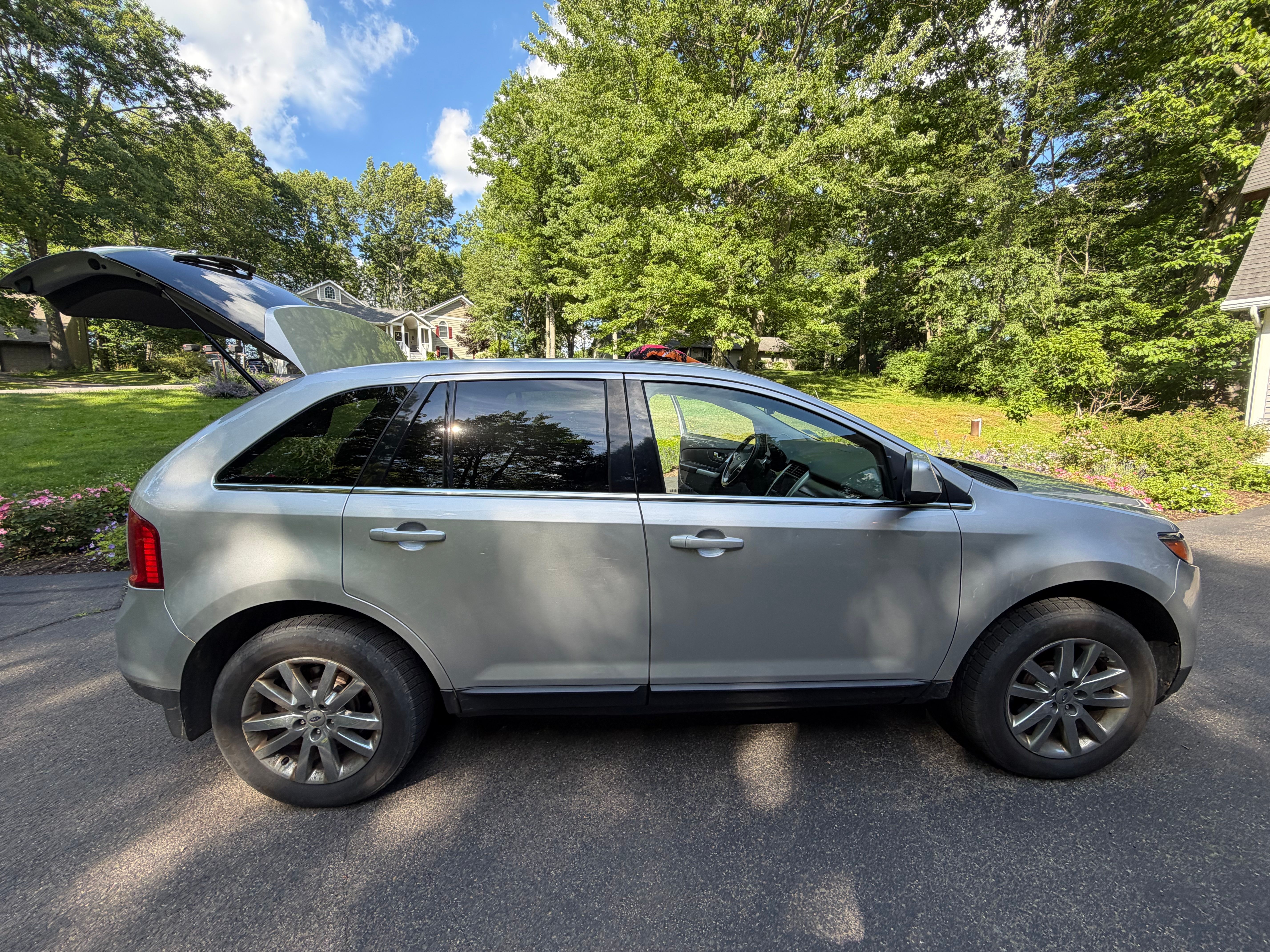 Used 2011 Ford Edge Limited w/ Trailer Tow Package AWD/4WD image 11