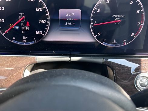 Used 2020 Mercedes-Benz E 350 Sedan image 12