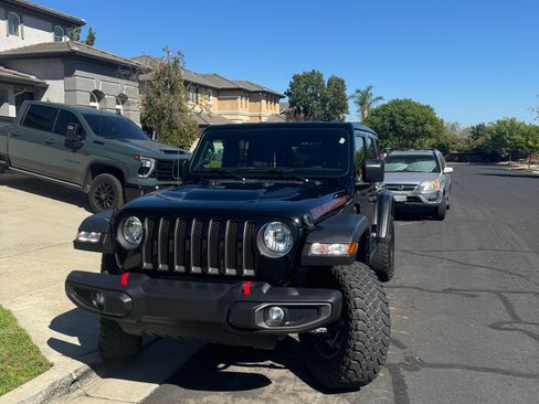 Used 2021 Jeep Wrangler Unlimited Rubicon AWD/4WD image 4