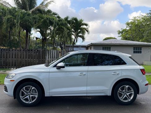 Used 2019 Audi Q5 2.0T Premium w/ Convenience Package AWD/4WD image 10
